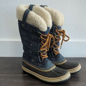Sorel Blue Suede Snow Boots Size 8